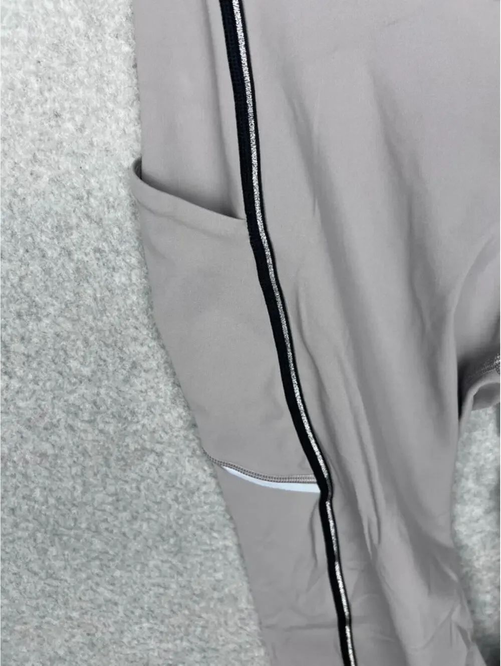 Lululemon Speed Up Tight Metallic Dark Chrome Reflective Run Leggings EUC 10